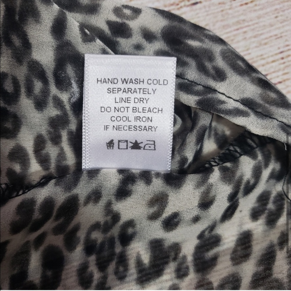 Pleione Sheer Leopard Blouse - Picture 4 of 7
